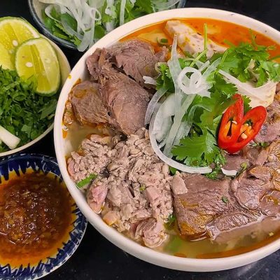 Công thức chuẩn nấu bún bò Huế